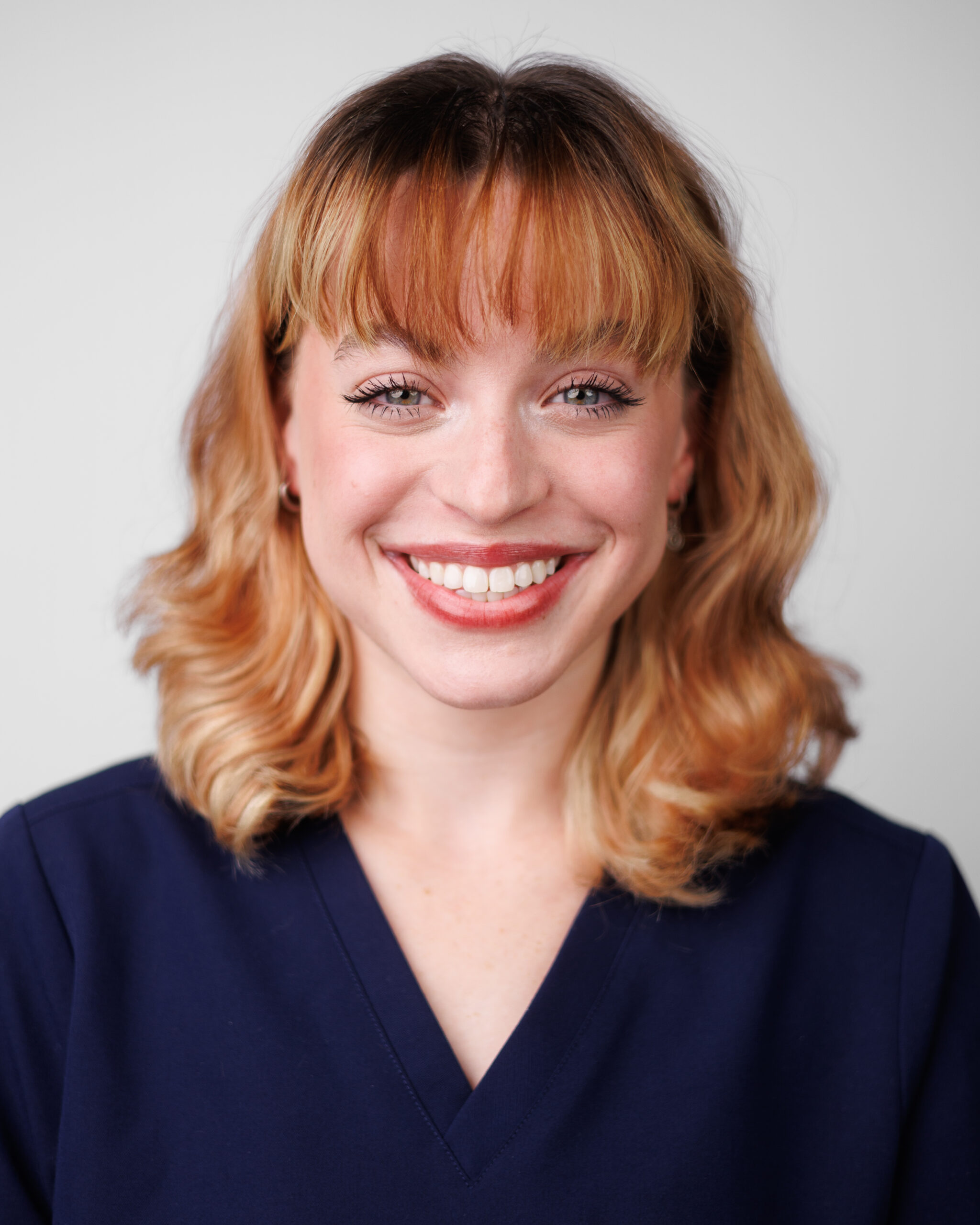 Sydney Dove - Headshots-2